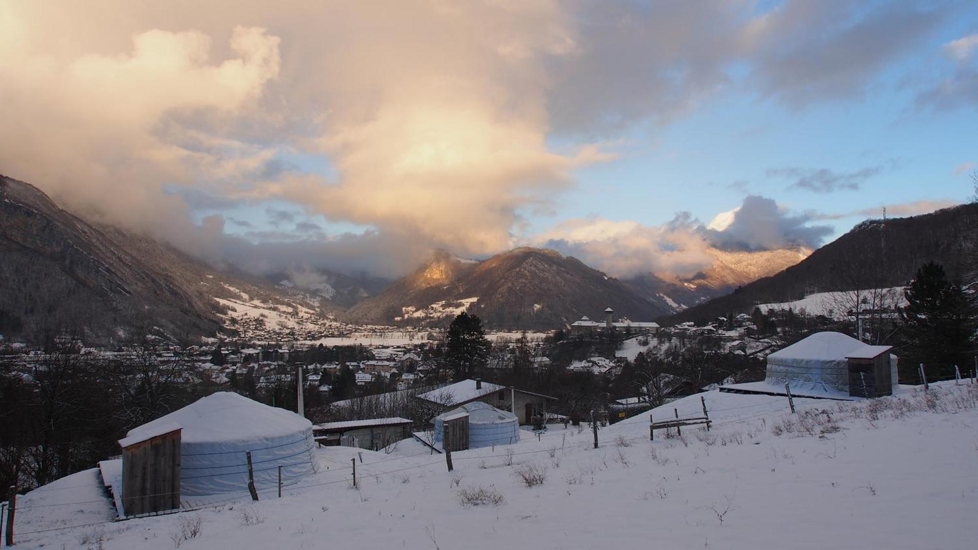 Yourtes Olachat Proche Annecy Faverges Zewnętrze zdjęcie