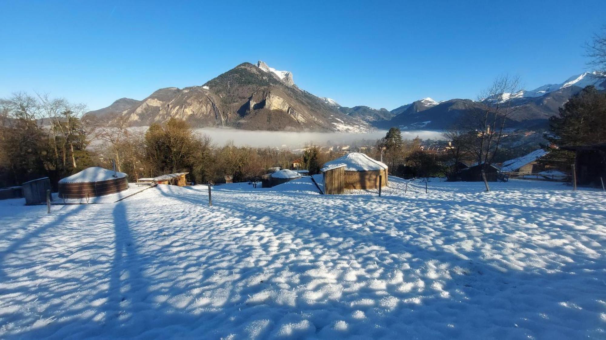 Yourtes Olachat Proche Annecy Faverges Zewnętrze zdjęcie